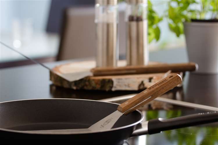 Petromax Grill and Frying Pan Turner with Long Handle